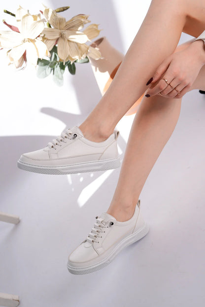Kadın Günlük Bağcıklı Sneaker Ortopedik, Şık Minimal Tasarım (CW-11)